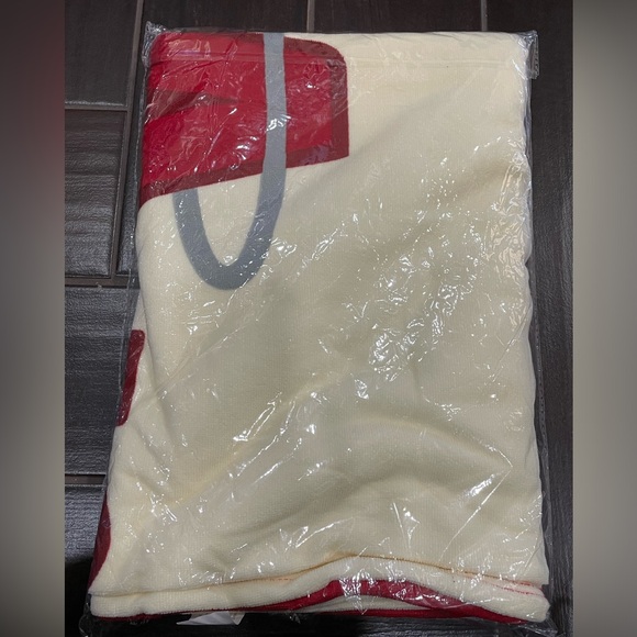 Angels Baseball ⚾️ Beach Towel new Sealed in Original Packaging approx 1x2 Yards - Picture 3 of 3